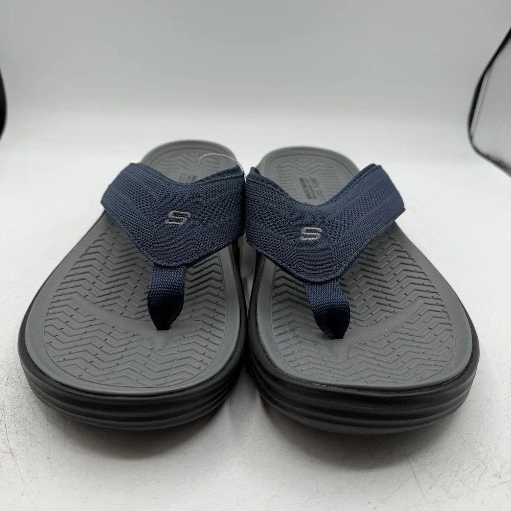 Skechers sargo point